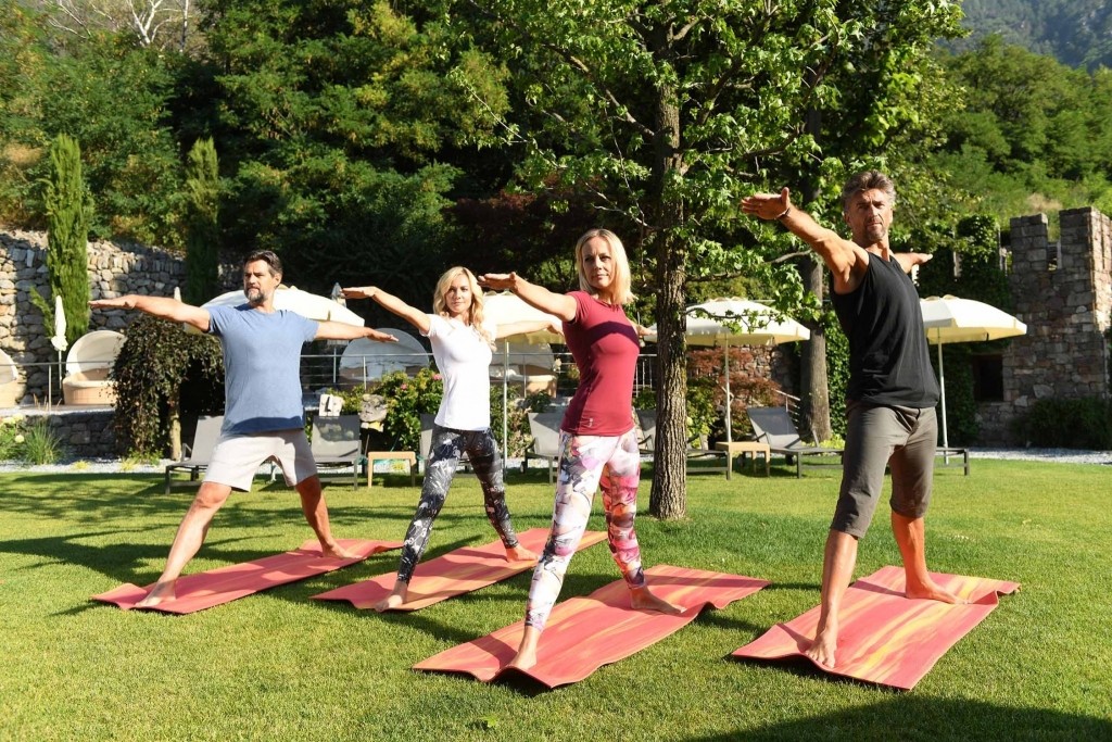 Yoga im Garten im Lindenhof