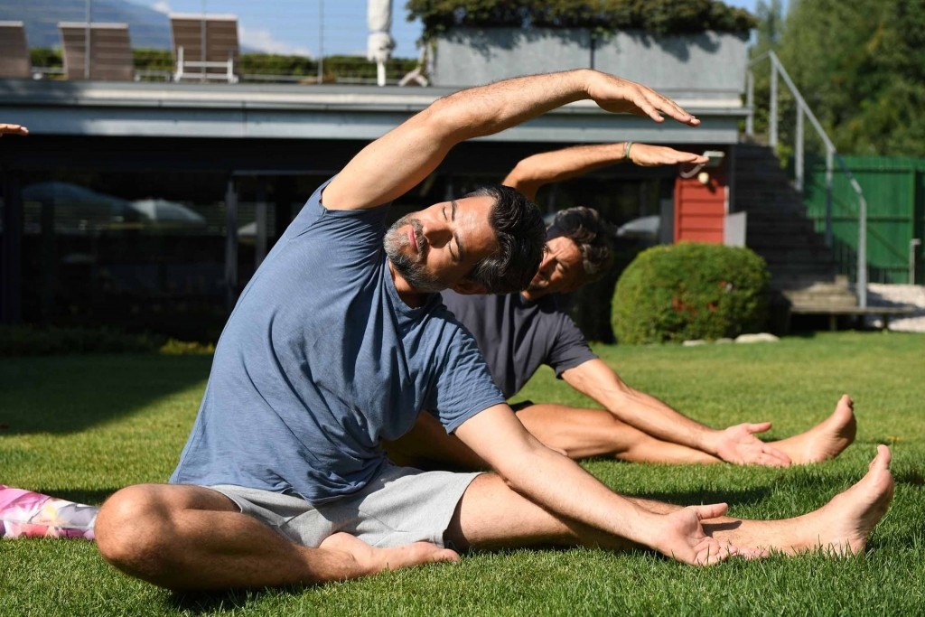 Yoga im Garten im Lindenhof